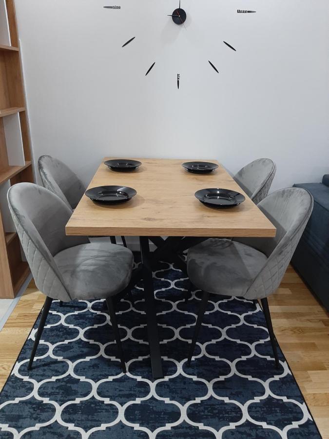 Apartman,,Kul"Life Lukavica Exterior foto